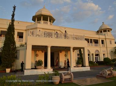 02 Hotel_Laxmi_Vilas_Palace,_Udaipur_DSC4270_b_H600